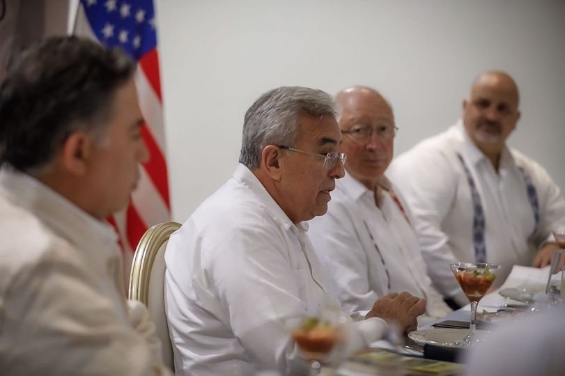 Embajador Ken Salazar consideró positivos los logros de seguridad del gobierno d