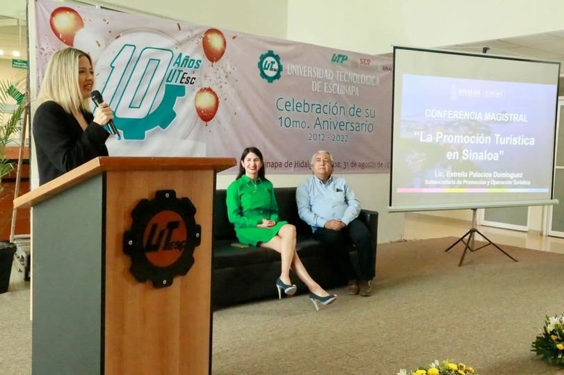 Estrella Palacios imparte conferencia sobre turismo en la UTESC