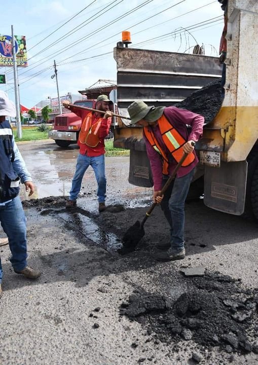 Rescate de vialidades avanza en toda la ciudad