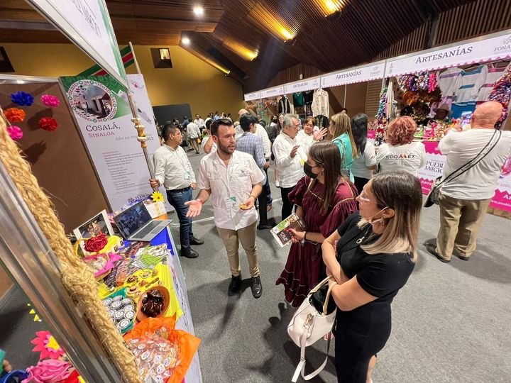 *En Cosalá somos un pueblo chico pero con grandes expectativas: Carla Corrales*