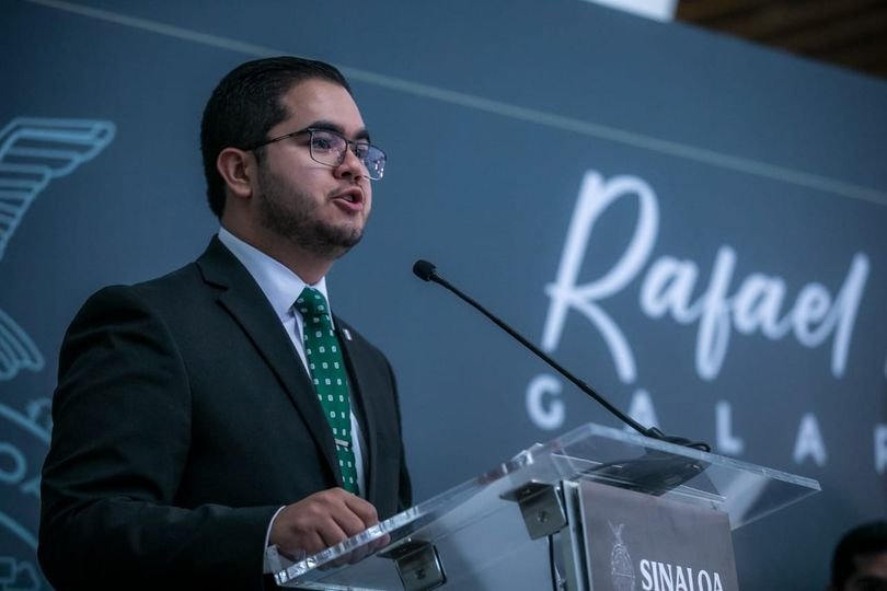 Entrega Rocha Galardón “Rafael Buelna Tenorio” 2022 a 19 jóvenes destacados del Entrega Rocha Galardón “Rafael Buelna Tenorio” 2022 a 19 jóvenes destacados del