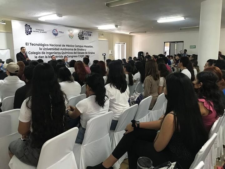 Investigadores deben vincularse con el sector productivo: Karam Quiñónez