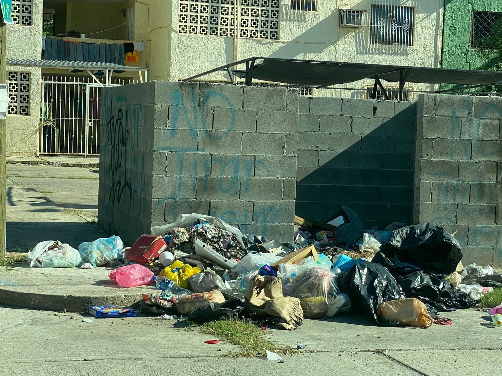 MIENTRAS EL AYUNTAMIENTO DE MAZATLÁN GASTA EN VIAJES Y PIDEN MÁS DINERO PARA EL