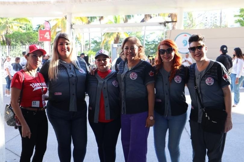 Miles de mazatlecos responden al «Cuadrangular del Bienestar», organizado por DI