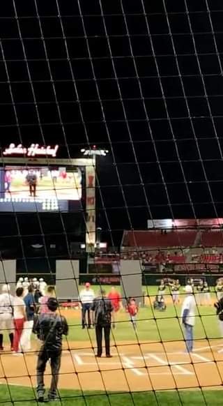 «NO TE VAYAS A ROBAR EL BAT», GRITA UN AFICIONADO AL ALCALDE DE MAZATLÁN, EL «QU