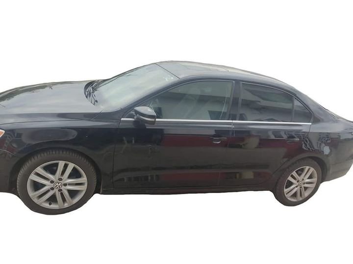 Policía Municipal recupera vehículo con reporte de robo y detiene a un civil