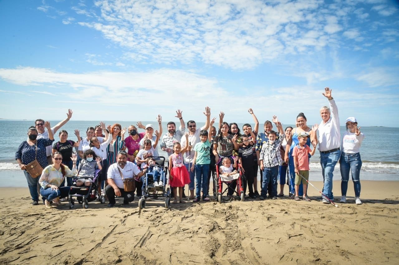Ruta Azul lleva a niños con discapacidad a El Maviri y Topolobampo. Ruta Azul lleva a niños con discapacidad a El Maviri y Topolobampo.