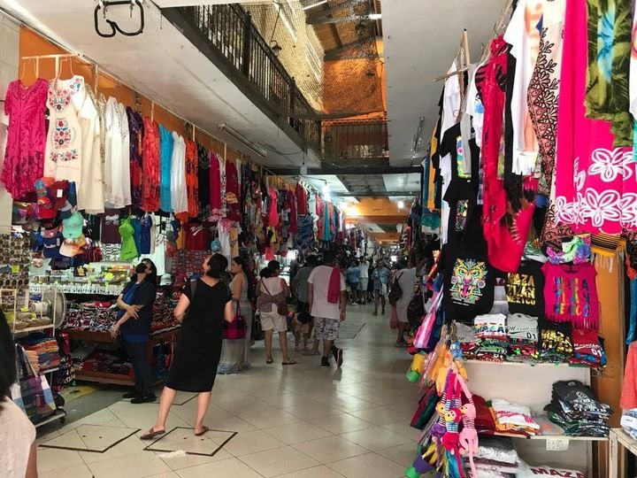 Turismo reactiva las ventas en el mercado Pino Suárez