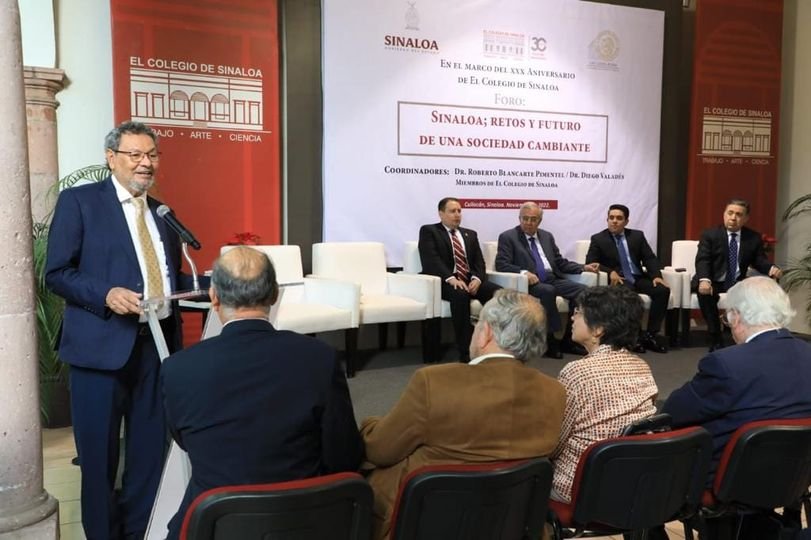 Apertura Rocha Moya Foro de Análisis del Colegio de Sinaloa