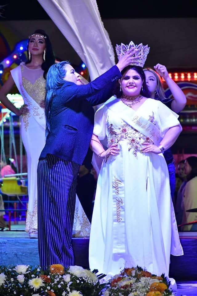 CORONAN A VALERIA MARTINEZ PALOS