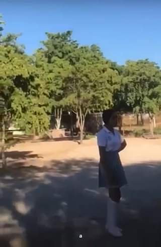 EN NAVOJOA, SONORA, GOLPEA ESTUDIANTE A UNA COMPAÑERA Y LA DEJA INCONSCIENTE. CA