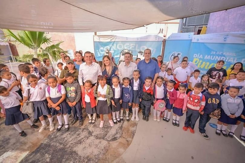 Esta mañana, el Presidente Municipal de Mazatlán, Edgar González Zatarain, acomp Esta mañana, el Presidente Municipal de Mazatlán, Edgar González Zatarain, acomp