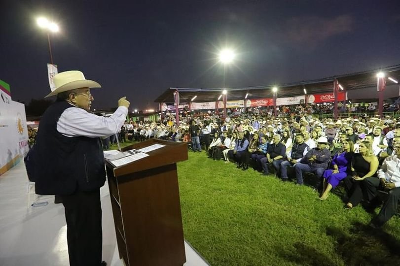 Inaugura Rocha Moya la Expo Ganadera Sinaloa 2022