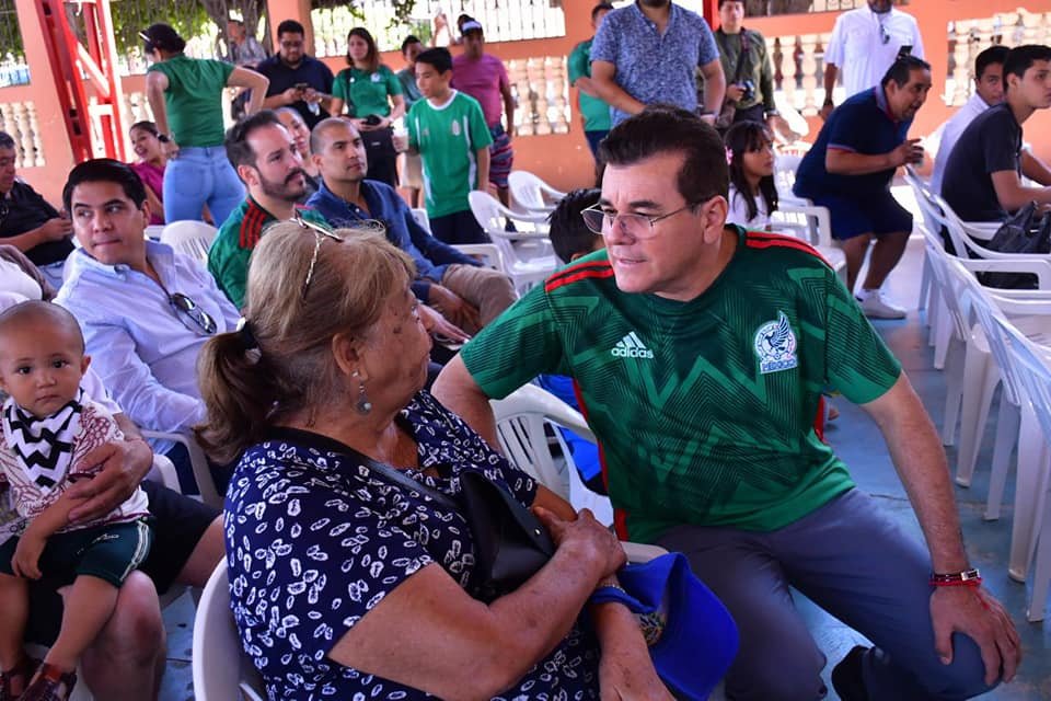 *Pese a derrota de México contra Argentina los mazatlecos no dejan de apoyar a s
