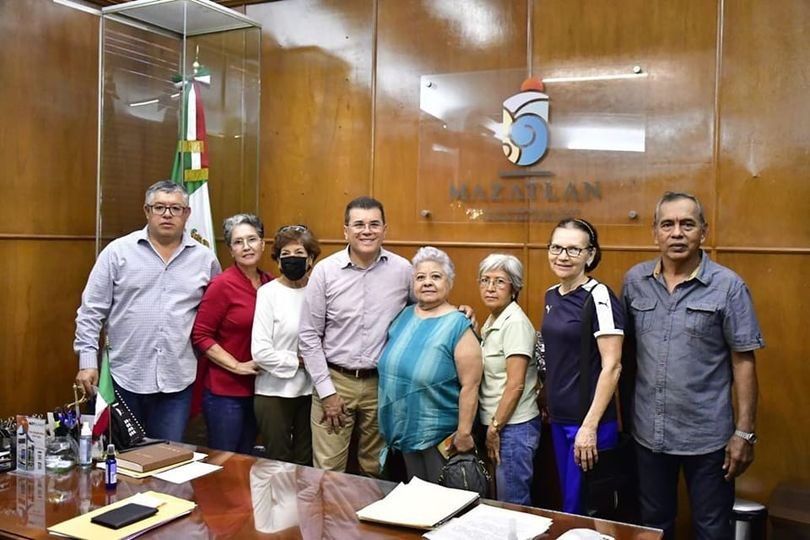 *Vecinos de El Toreo agradecen al Gobierno Municipal por atender necesidades de *Vecinos de El Toreo agradecen al Gobierno Municipal por atender necesidades de