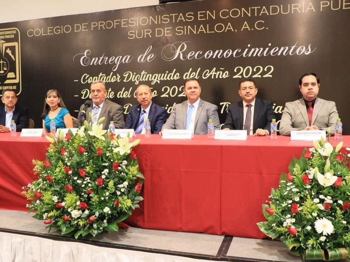 *Celebra octavo aniversario Colegio de Profesionistas en Contaduría Pública del
