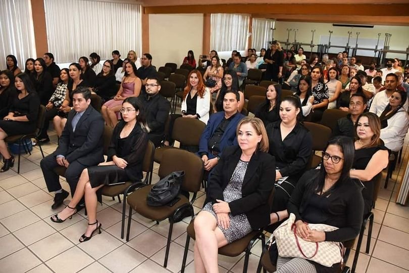 Concluyen diplomados ofertados por Facultad de Psicología Mazatlán