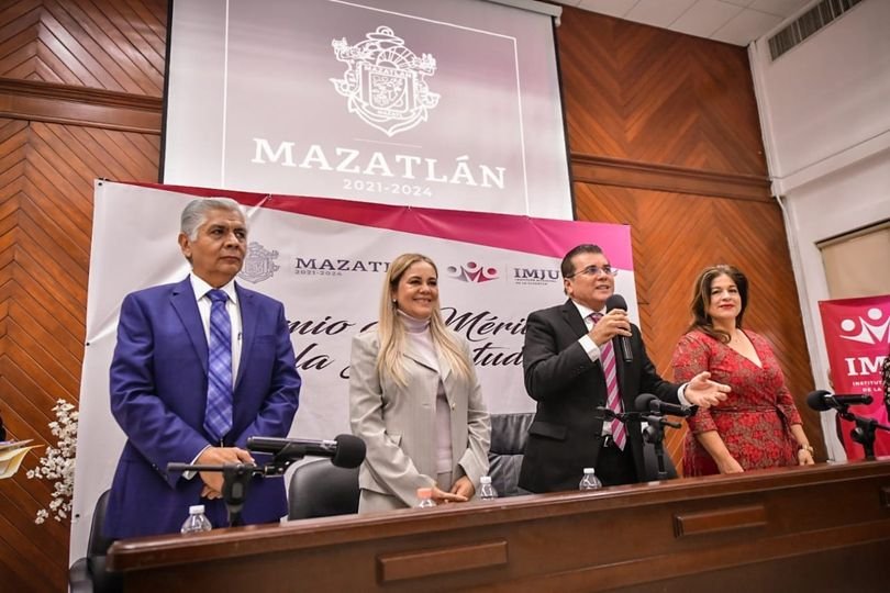 *Gobierno Municipal entrega Premio al Mérito Juvenil Mazatlán 2022.*