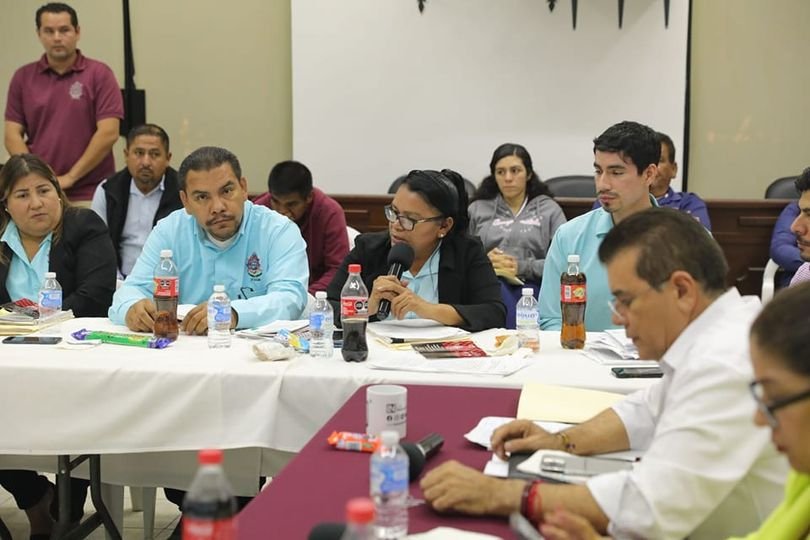 *Gobierno de Mazatlán y Stasam logran acuerdos.* *Gobierno de Mazatlán y Stasam logran acuerdos.*