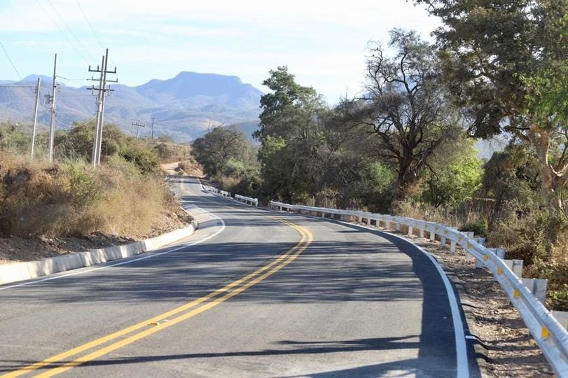 Inaugura Rocha nuevas obras sociales en el municipio de El Fuerte