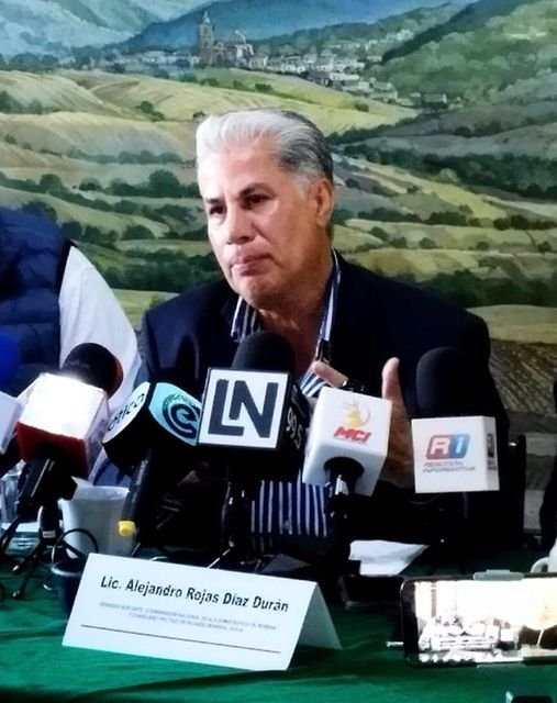 Podría Monreal ir por la presidencia de México por la vía independiente: Senador