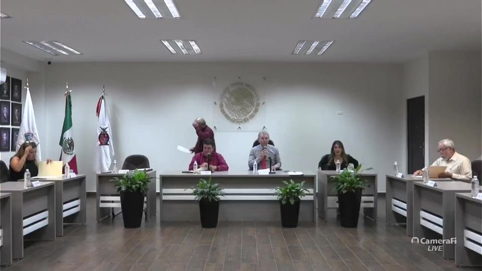 SESIÓN DE CABILDO DEL MUNICIPIO DE AHOME ENCABEZADA POR EL ALCALDE GERARDO VARGA