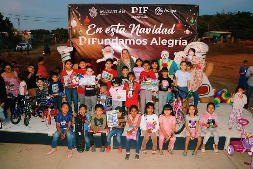 Una tarde muy especial vivieron niñas y niños de la invasión San Antonio, ubicad Una tarde muy especial vivieron niñas y niños de la invasión San Antonio, ubicad