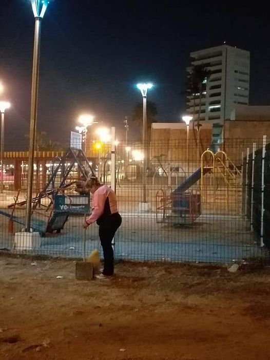 *Mantiene Servicios Públicos plazuelas limpias.*