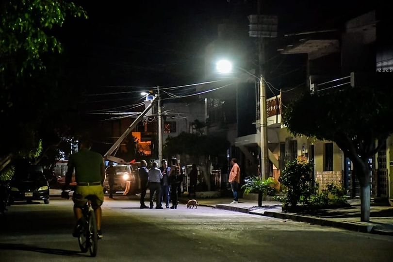 ¡Suben el switch en la Colonia Francisco Solis!.. fueron instaladas de 32 lámpar