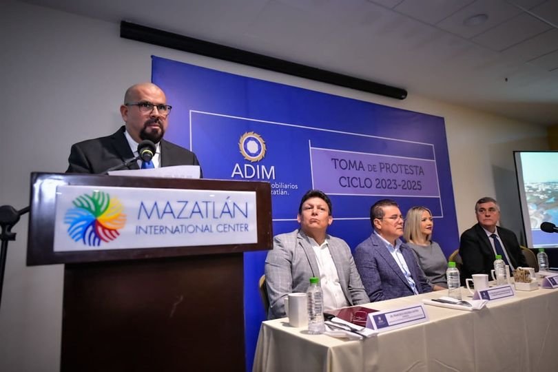 *Alcalde reafirma compromiso con el sector inmobiliario* *Alcalde reafirma compromiso con el sector inmobiliario*