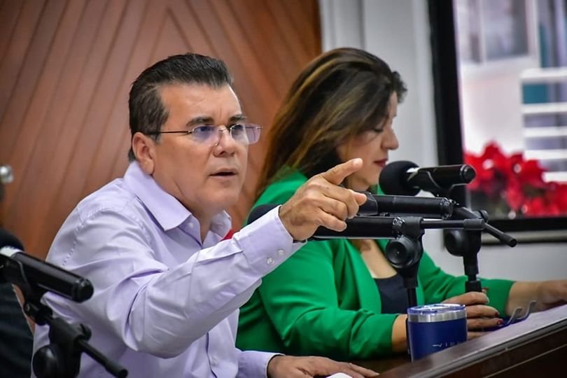 *Aprueba Cabildo otorgar facultades administrativas a los directores municipales