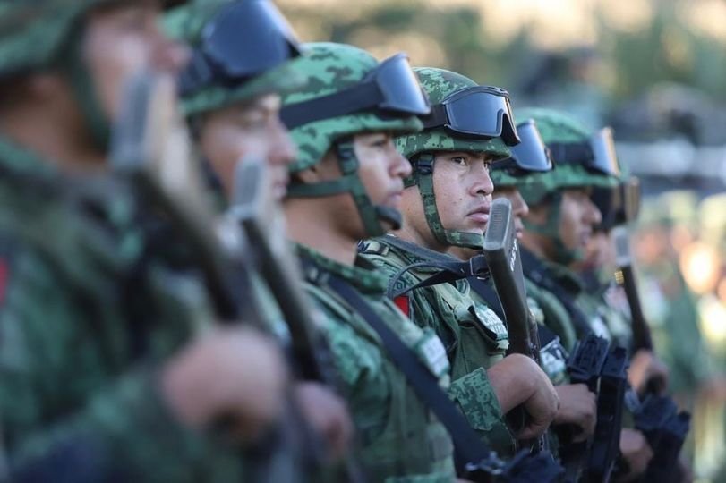 Autoridades conmemoran el 106 aniversario de la promulgación de la Constitución