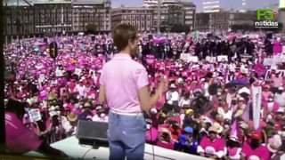 DURANTE LA CONCENTRACIÓN DE CIUDADANOS EN EL ZÓCALO DE LA CDMX PARA DEFENDER AL DURANTE LA CONCENTRACIÓN DE CIUDADANOS EN EL ZÓCALO DE LA CDMX PARA DEFENDER AL