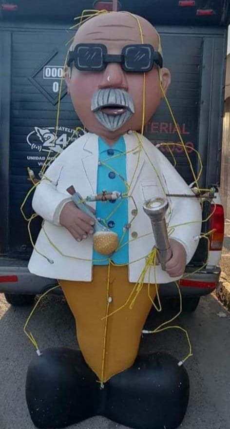 Este es el monigote del «Alquimista» o sea del exalcalde, Luis Guillermo «Químic