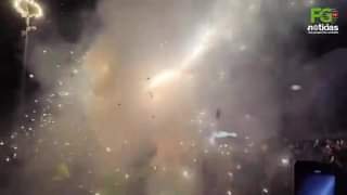 LA QUEMA DEL MONIGOTE DEL EXALCALDE DE MAZATLÁN, LUIS GUILLERMO BENÍTEZ, EN OLAS