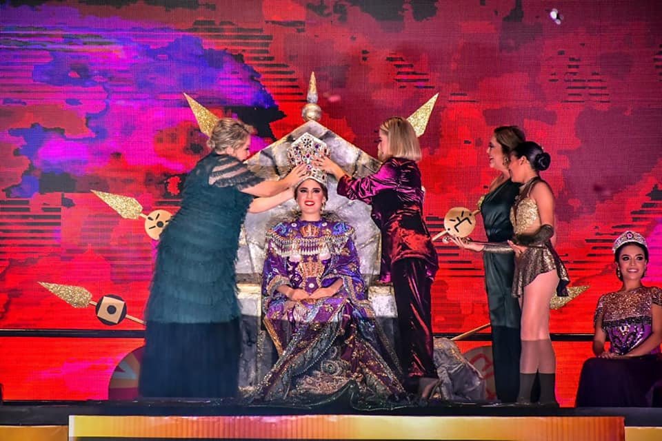 *Miles de personas abarrotan el Teodoro Mariscal para disfrutar del concierto de *Miles de personas abarrotan el Teodoro Mariscal para disfrutar del concierto de