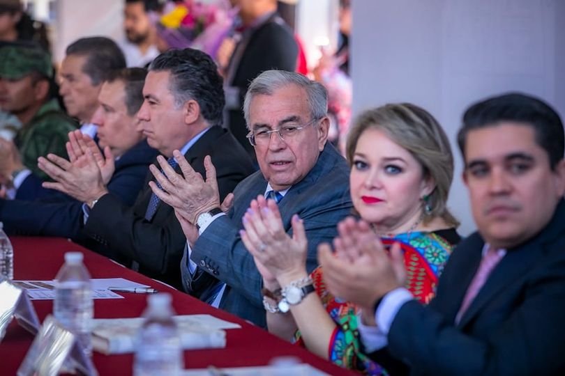 Rocha entrega la medalla “Agustina Ramírez” a una luchadora social indígena