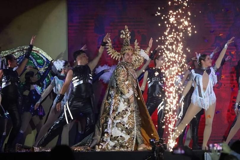 VICTOR II ES CORONADO EN EL INICIO DE “DÉJAVU… 125 AÑOS DE TRADICIÓN “