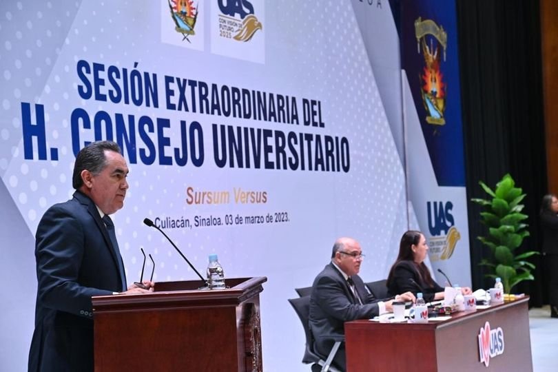 Consejo Universitario se declara en sesión permanente Consejo Universitario se declara en sesión permanente