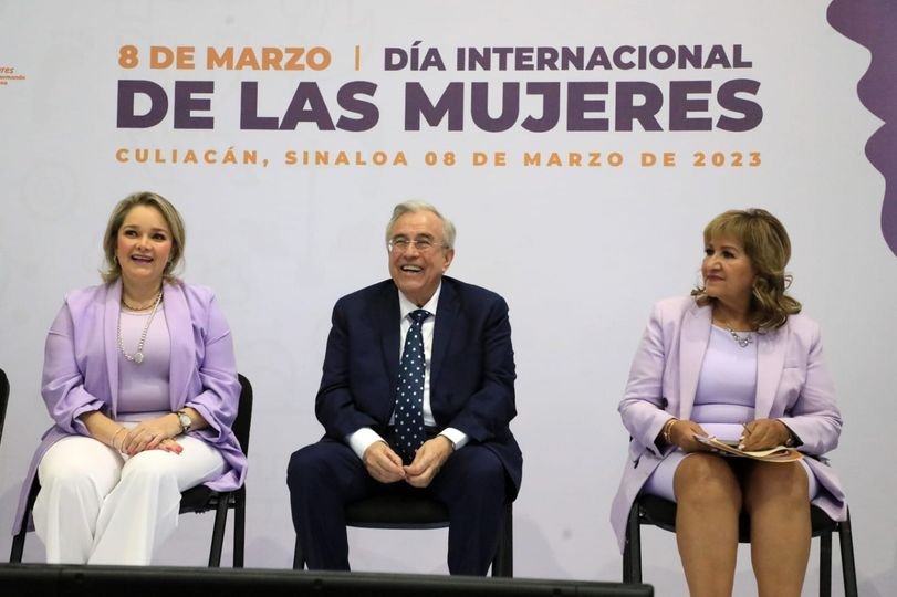 Entrega Rocha reconocimientos a mujeres destacadas de Sinaloa