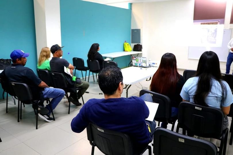 *Monitores ambientales listos, para trabajar con Ecología*