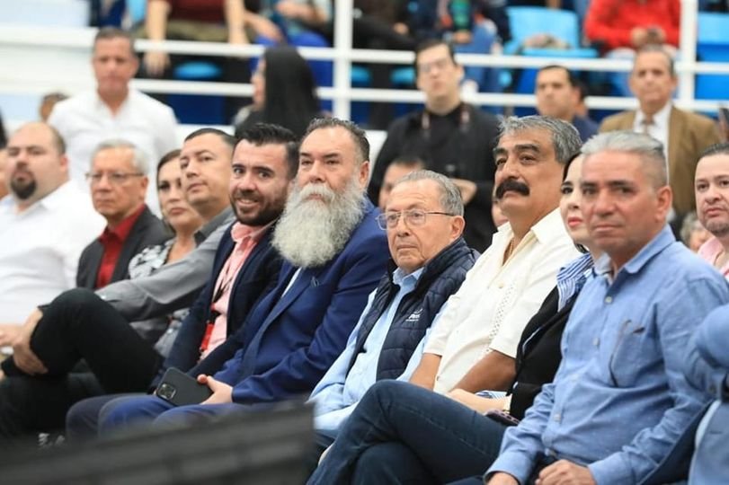 “Para ser empresario se requiere tomar riesgos, pero paga con creces las ideas q “Para ser empresario se requiere tomar riesgos, pero paga con creces las ideas q