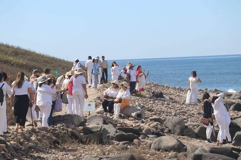 RECIBEN EL EQUINOCCIO DE PRIMAVERA EN LAS LABRADAS