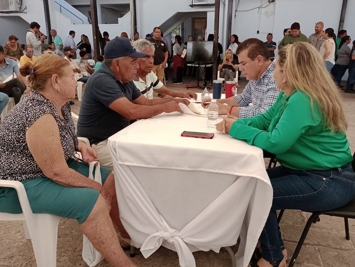 *Apoyo para regularización por morosidad piden a JUMAPAM en “Escuchado a la Gent