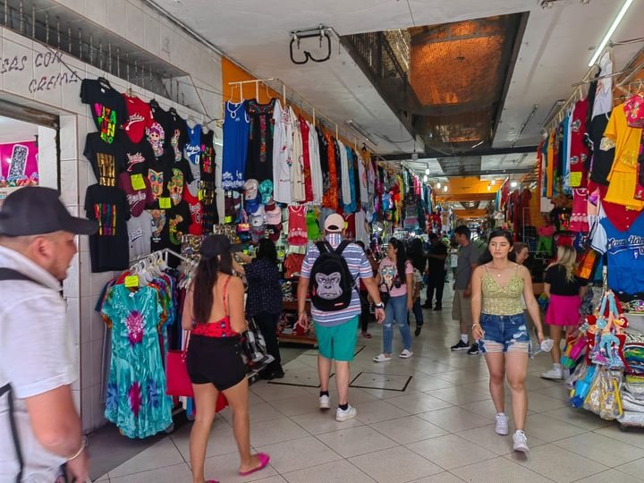 Bajan 30 por ciento las ventas de artesanías en Mazatlán