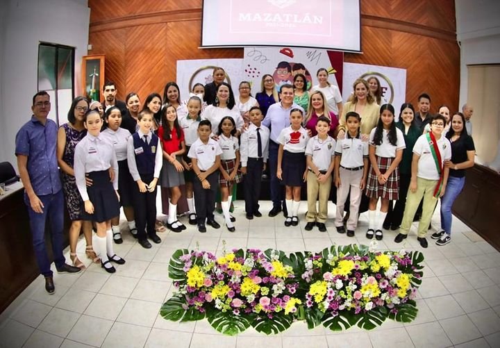 *Eligen Sistema DIF Mazatlán y Gobierno Municipal, al nuevo Cabildo Infantil 20 *Eligen Sistema DIF Mazatlán y Gobierno Municipal, al nuevo Cabildo Infantil 20