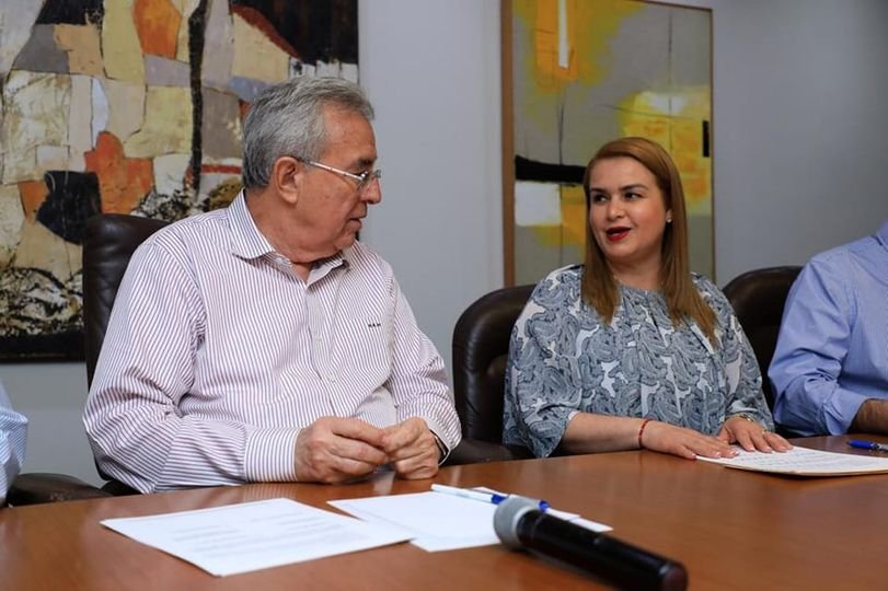 Rocha suscribe convenio de revisión salarial con el STASE Rocha suscribe convenio de revisión salarial con el STASE