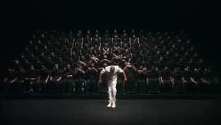 Coreografía del francés Safecracker Waff para dar a conocer los Juegos Olímpicos