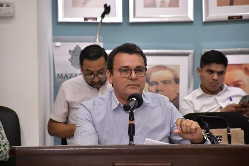 *Crítica el regidor Roberto Rodríguez cierre del Acuario; ese daño lo causaron p