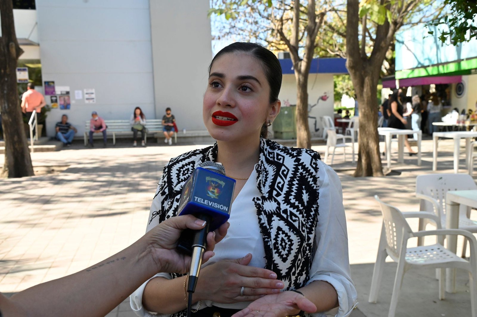 Doctores jóvenes de Odontología reciben la distinción Cum Laude por la Universid